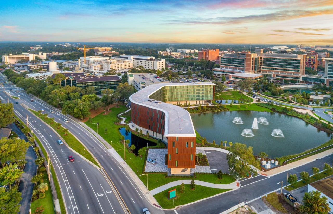 Hotel Eleo At The University Of Florida ゲインズビル エクステリア 写真